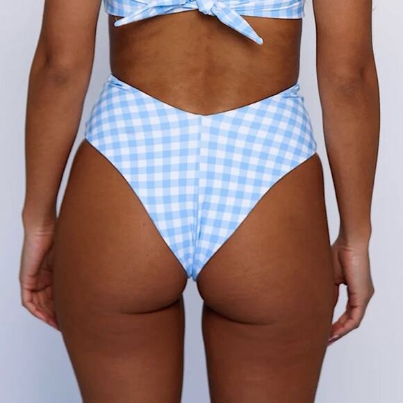 Skatie• ‘Melly’ Bikini Bottom in KANSAS - Picture 6 of 15